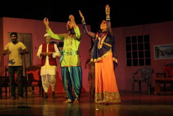 Ye hui Baat Photo Gallery